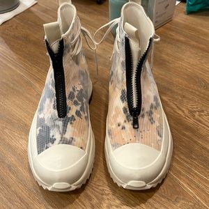 New Converse Washed Florals Run Star Hike Sneakers